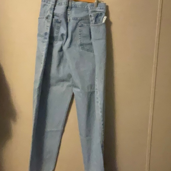 Faded Glory Men's Relaxed Light Blue Jeans - Picture 2 of 5